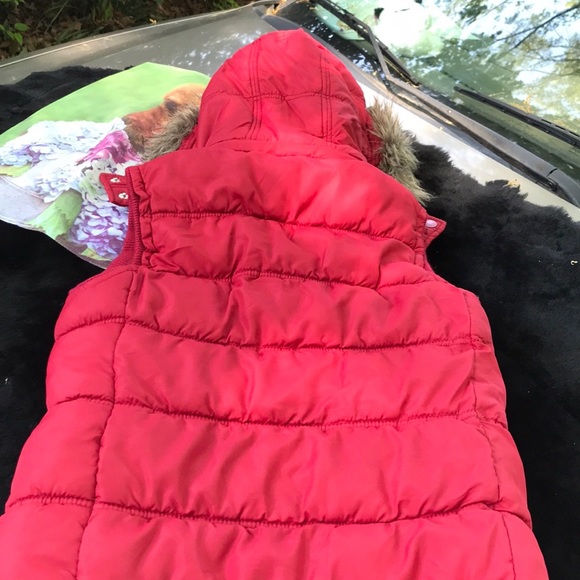 Aeropostale Red Zip Up Puffer Vest Removable Faux Fur Hat Hood Hoodie Small S - Picture 16 of 16